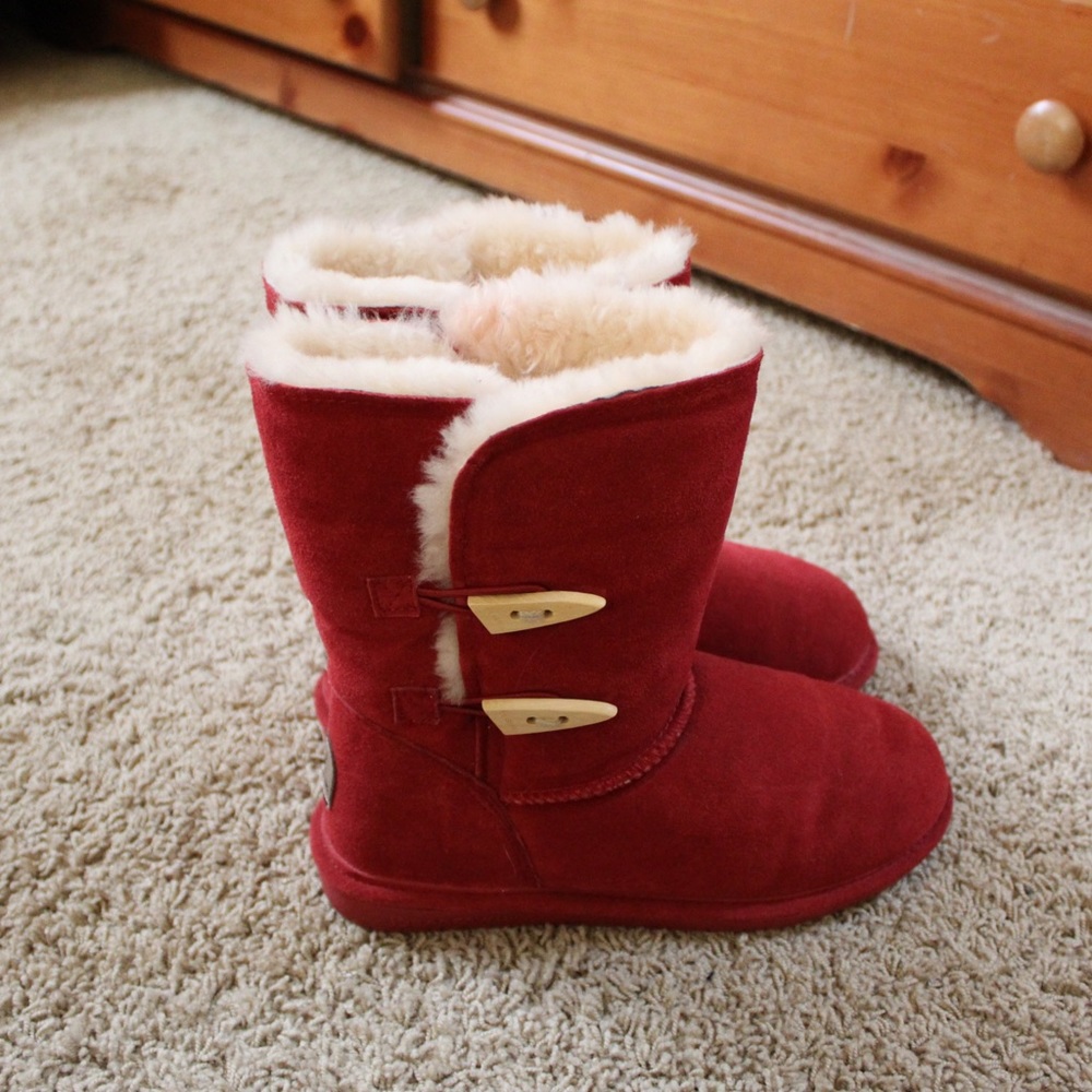 NWOT BearPaw Boots